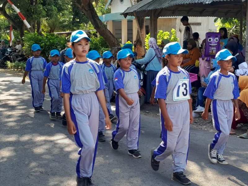 SDN 5 Banyuputih Ikuti Lomba Gerak Jalan Agustus 2025